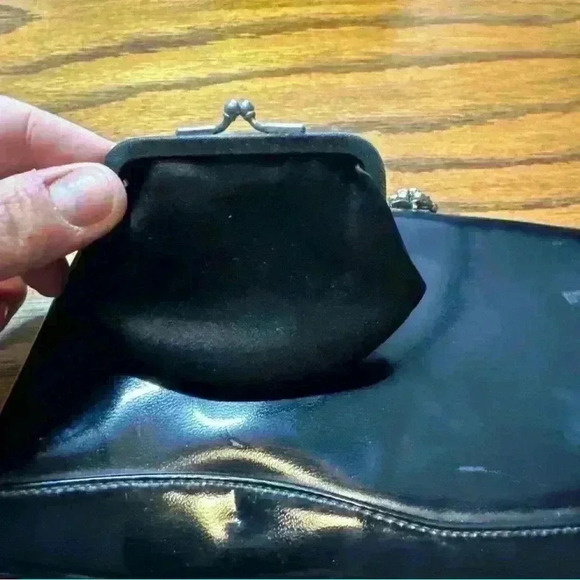 After Five Vintage Patent Leather Clutch Silver Rose VTG - Picture 5 of 5